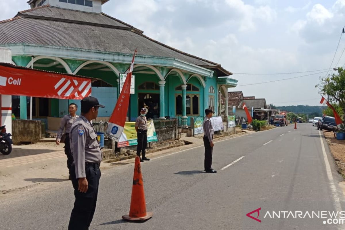 Personel Polres Bangka amankan perayaan Maulid Nabi di sejumlah desa