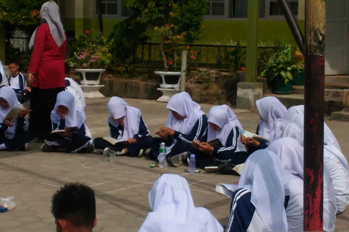 Melihat keseruan seharian  belajar di luar kelas ala SMP N 5 Padang