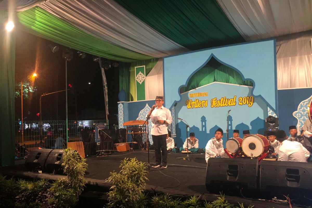 Pemkab Banyuwangi dorong pelajar tingkatkan literasi lewat festival menulis