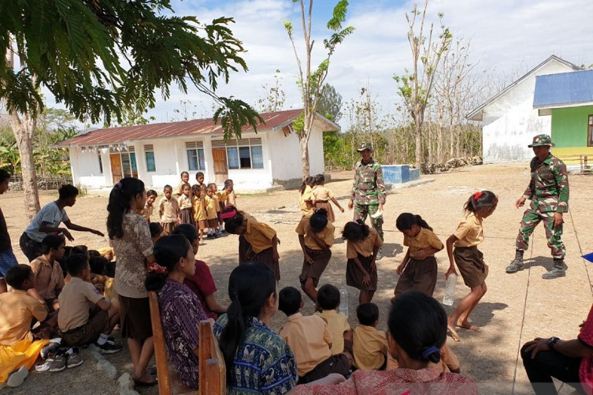 Prajurit Satgas Pamtas 142/KJ  gelar lomba peringatan Hari Pahlawan di Belu NTT