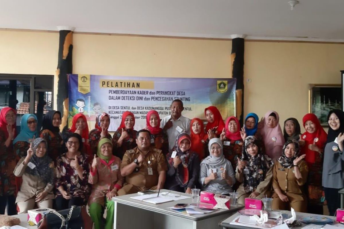 FKM UI bantu berdayakan kader dan perangkat desa dalam deteksi dini stunting di Bogor
