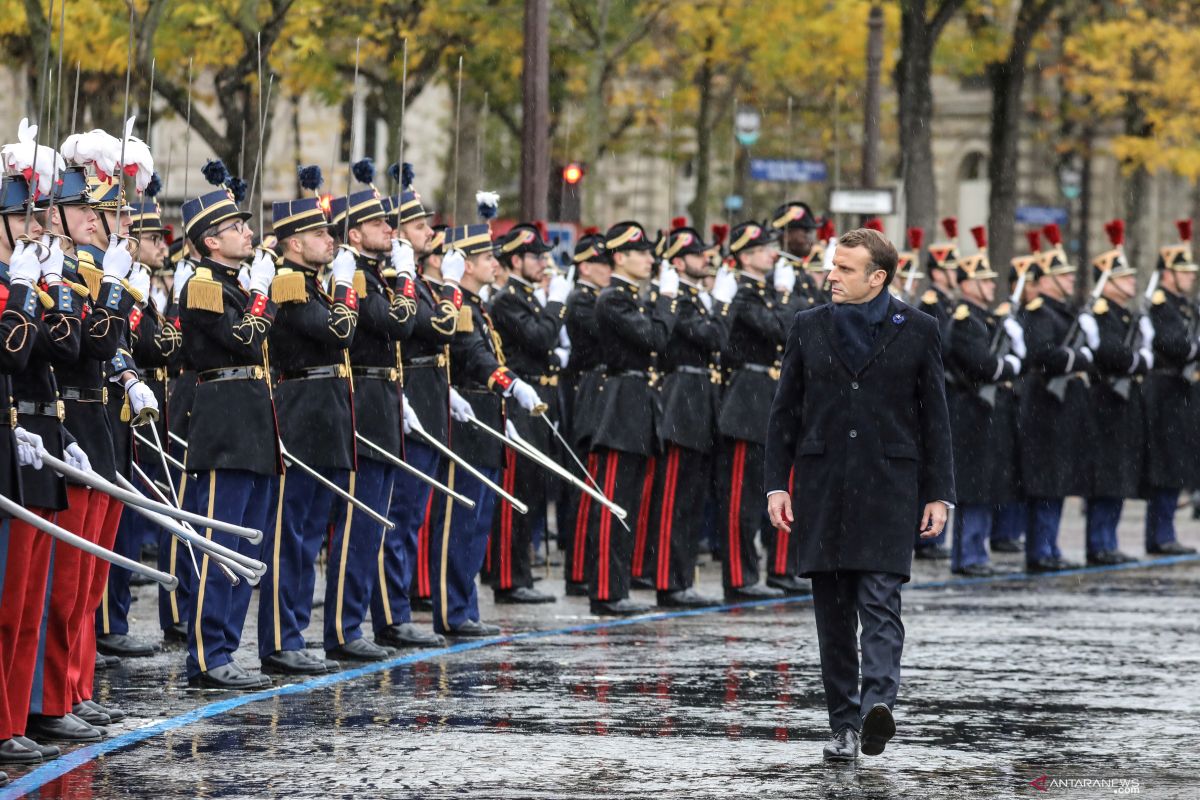 PM Polandia: Komentar pedas presiden Prancis Emmanuel Macron soal NATO 'berbahaya'