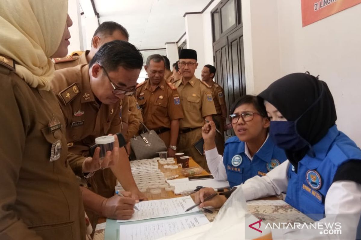 Ratusan ASN Pemkot Metro tes urine