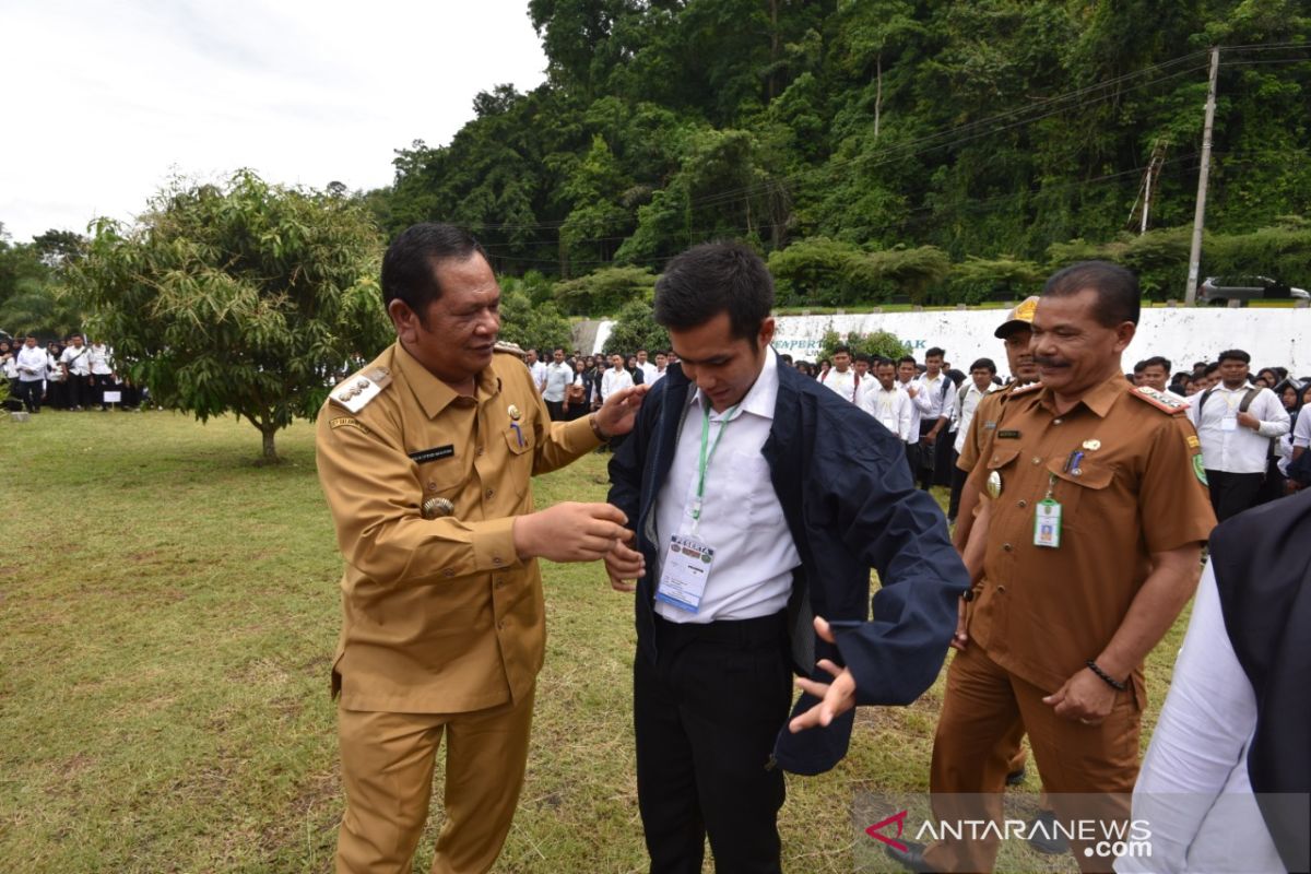 Wali kota lepas keberangkatan 637 mahasiswa UMTS melaksanakan KKN