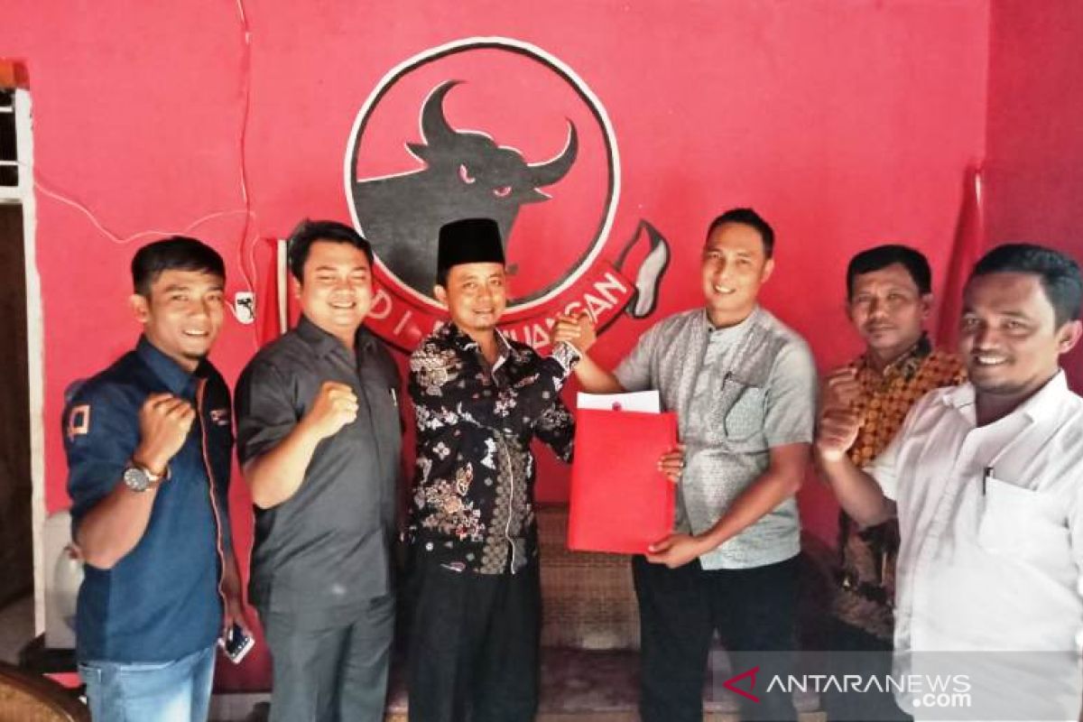 Pembukaan pendaftaran bakal calon kepala daerah di Pasaman Barat ramai peminat