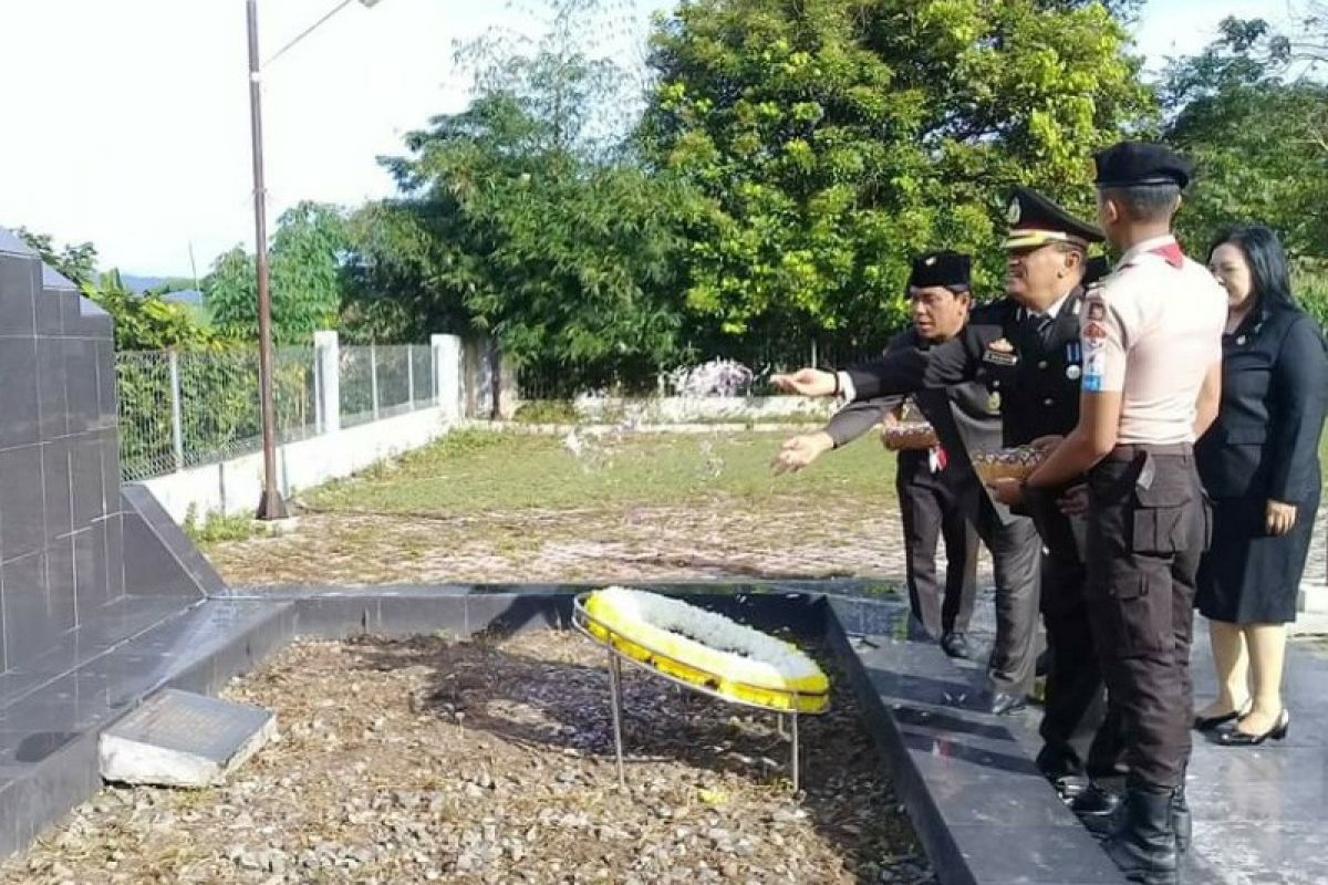 Bupati Samosir irup Hari Pahlawan
