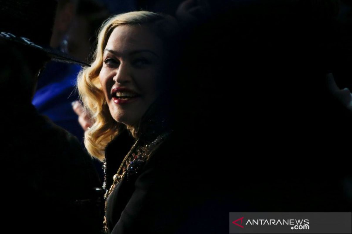 Madonna mengaku sudah punya antibodi corona