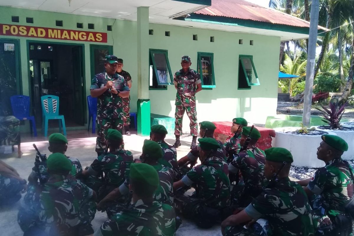 Kasdam XIII Merdeka tinjau pos TNI AD pulau terluar