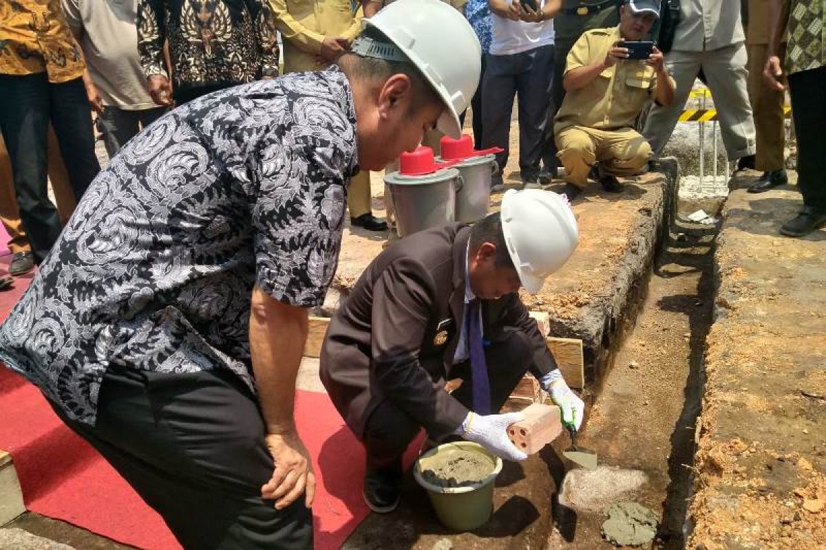 Bupati Basel letakkan batu pertama pembangunan pabrik sawit