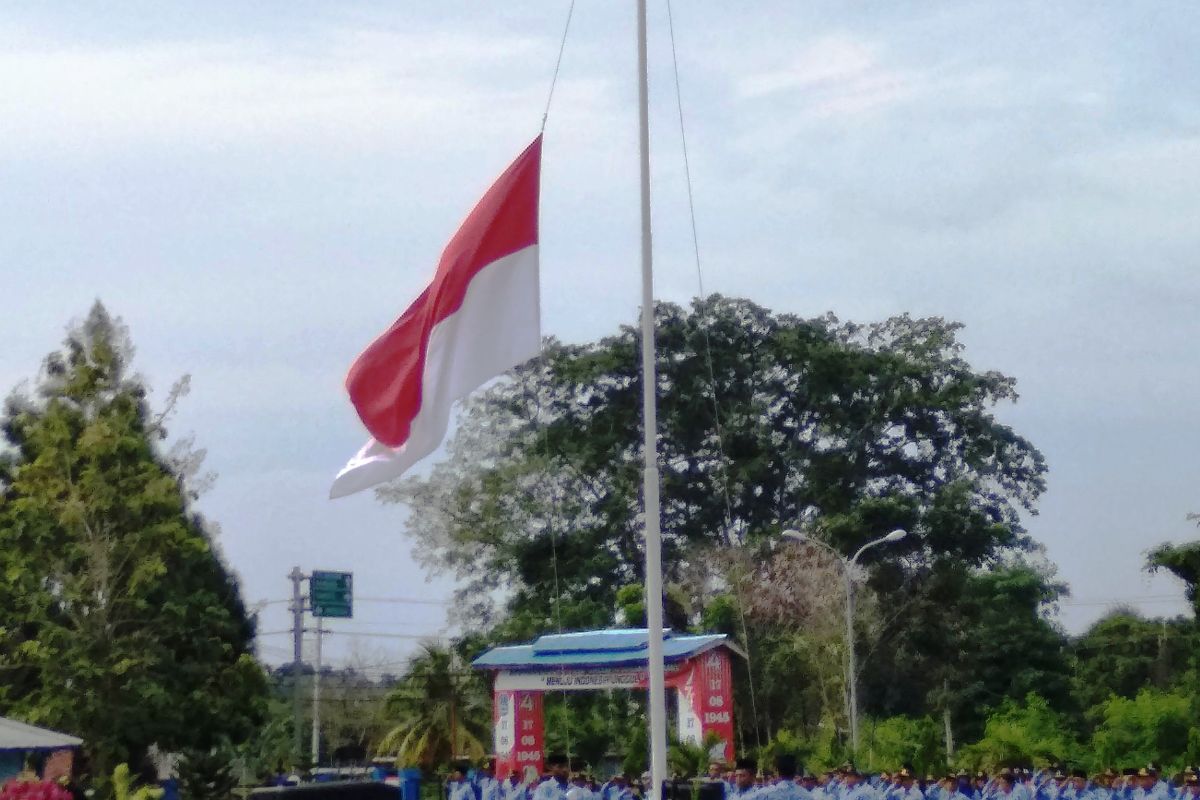 Pemkab Biak Numfor gelar ziarah dan tabur bunga untuk pahlawan