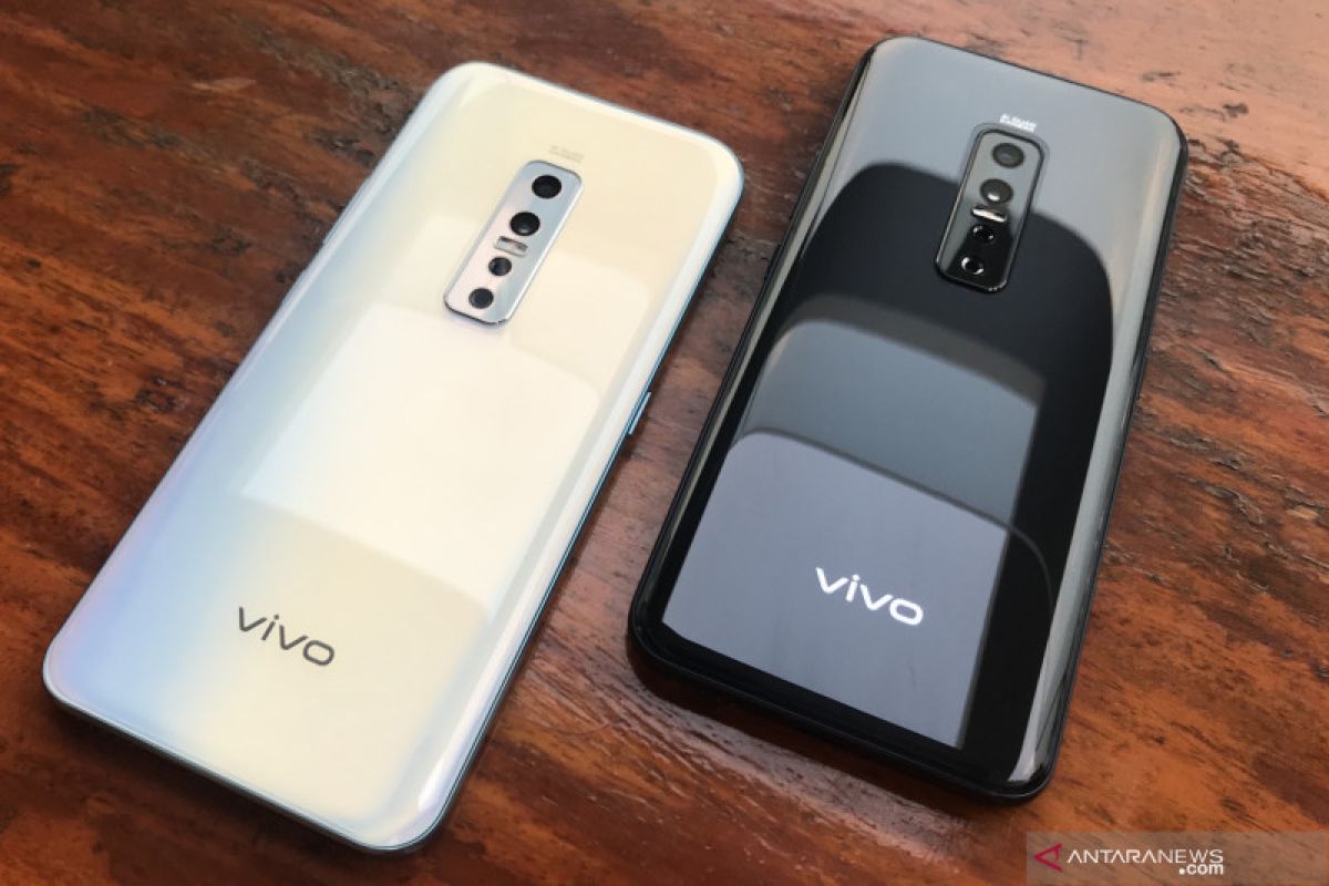 Review - Vivo V17 Pro, desain cantik dengan kamera ciamik