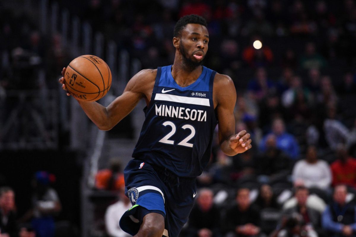 Wolves terkam Pistons 120-114