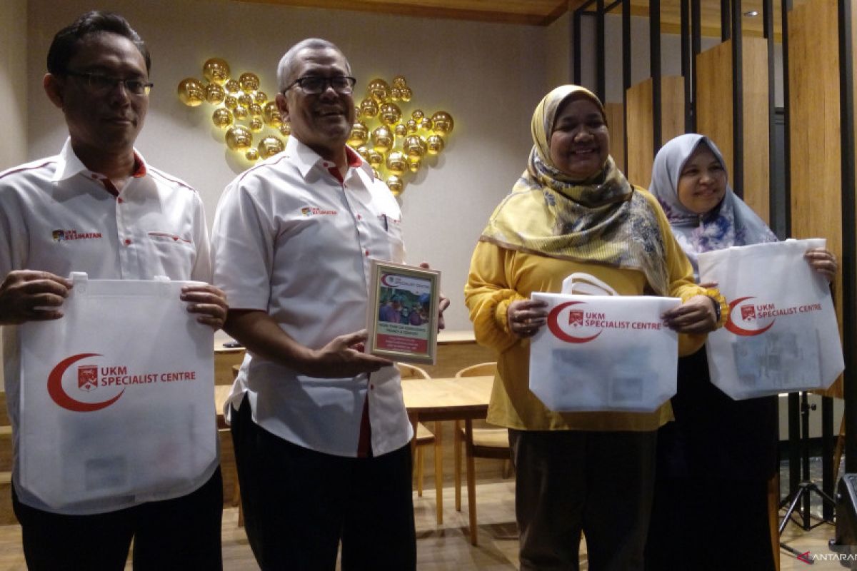 RS Malaysia center perkenalkan pengobatan kanker otak cara "Gamma Knife" di Pekanbaru