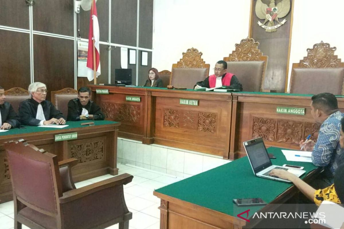Hakim tolak praperadilan Nyoman Dhamantra