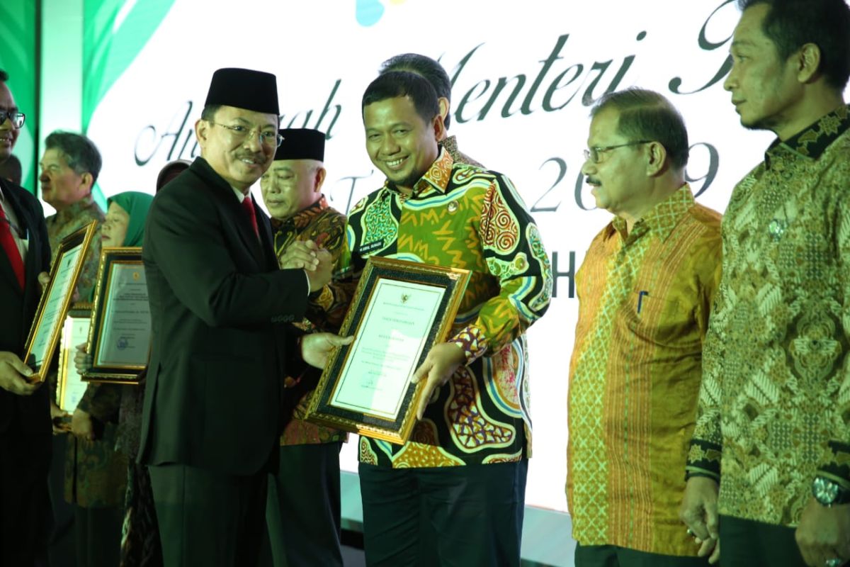 Pemkot Makassar raih penghargaan daerah percontohan kesehatan nasional 2019