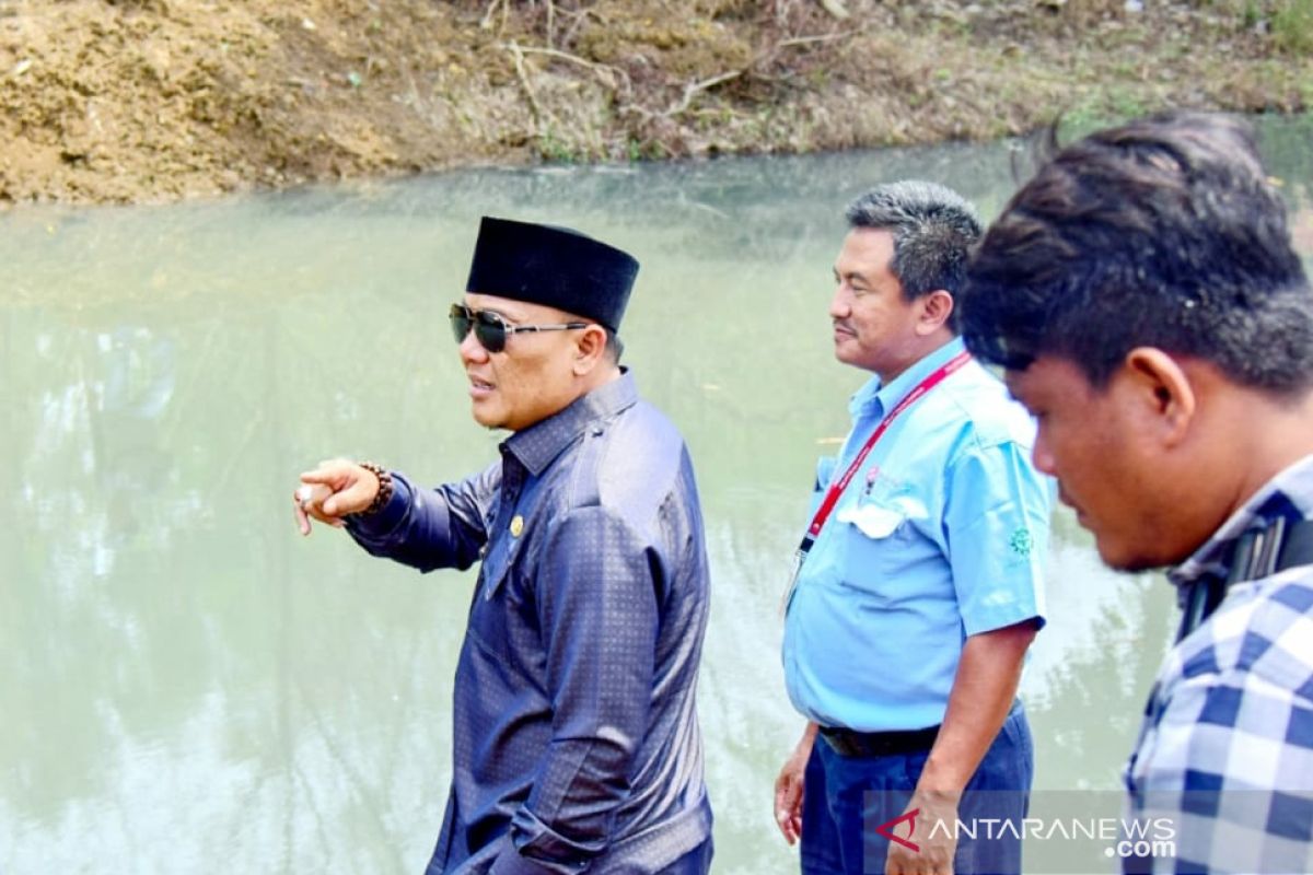 Tempat penampungan limbah B3 Pindo Deli dinyatakan tidak layak