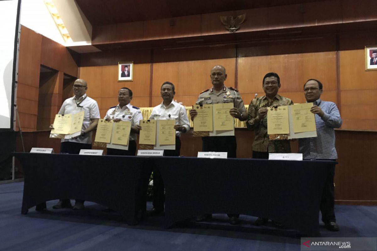 Pemerintah bertekad "basmi" truk  ODOL di jalan tol