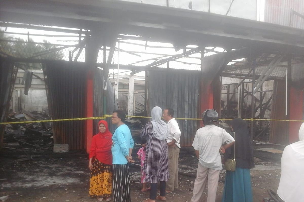 Kebakaran hanguskan toko perabot di Padang