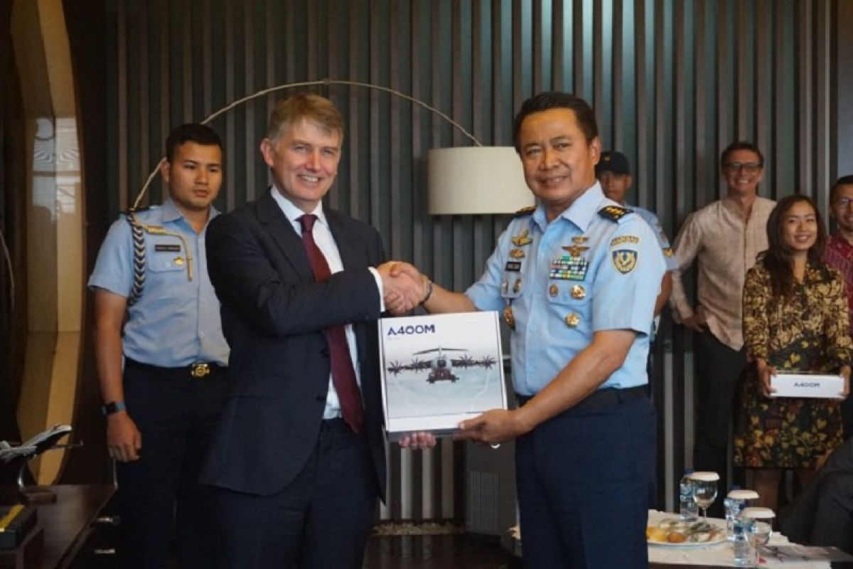 Wakasau Fahru Zaini tinjau pesawat angkut berat A400M buatan Airbus