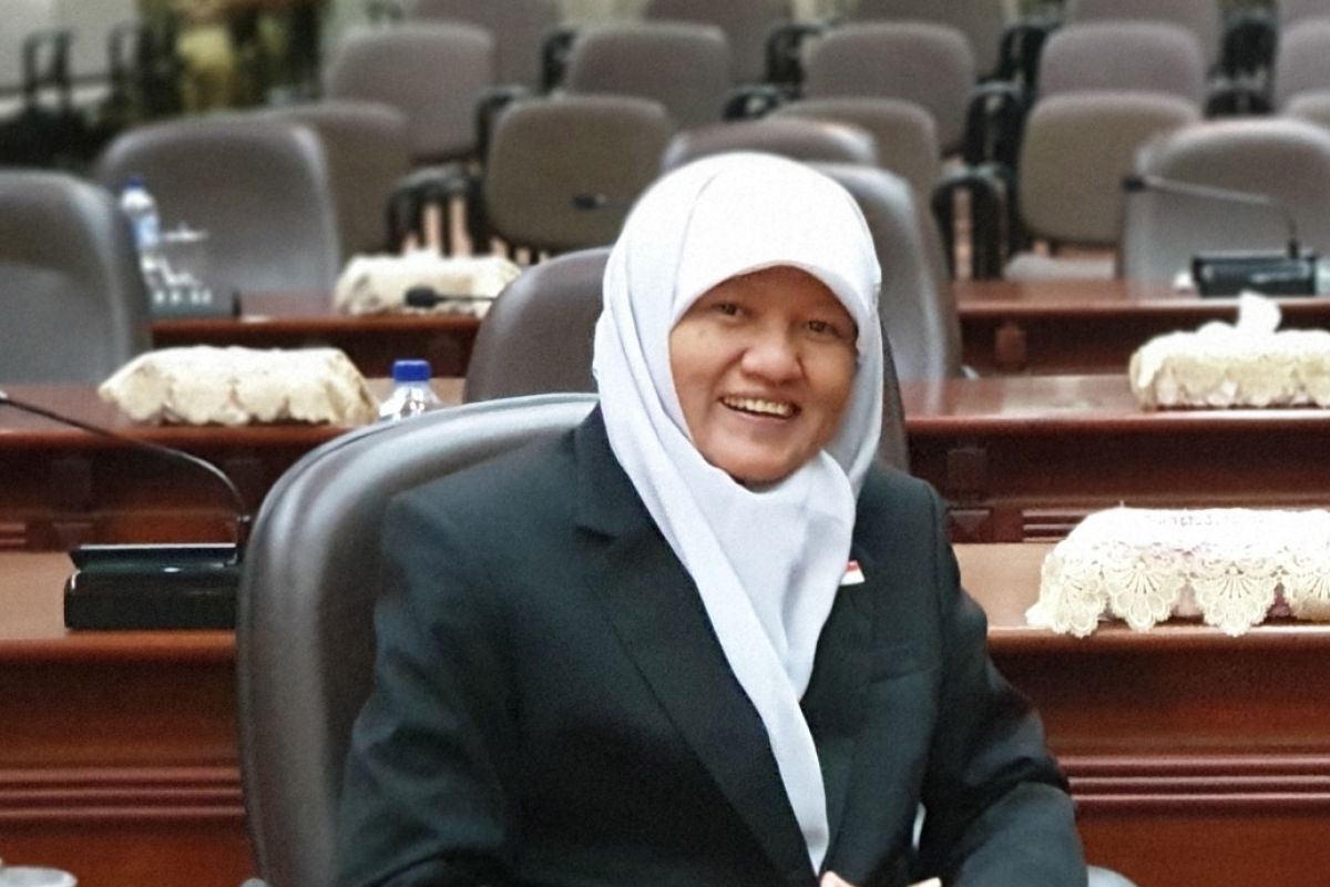 Pimpinan DPRD Surabaya minta kadisdik baru prioritaskan peningkatan SDM