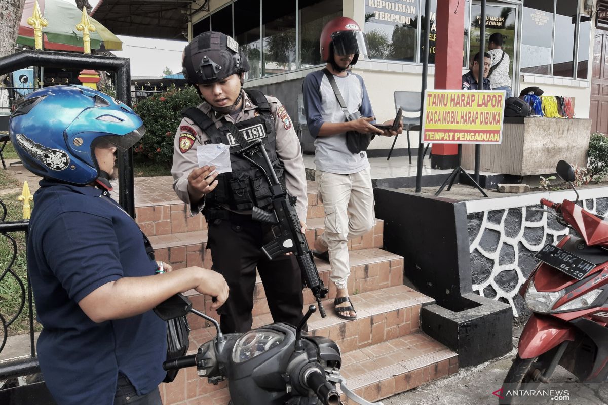 Keterangan saksi ledakan bom bunuh diri Polrestabes Medan