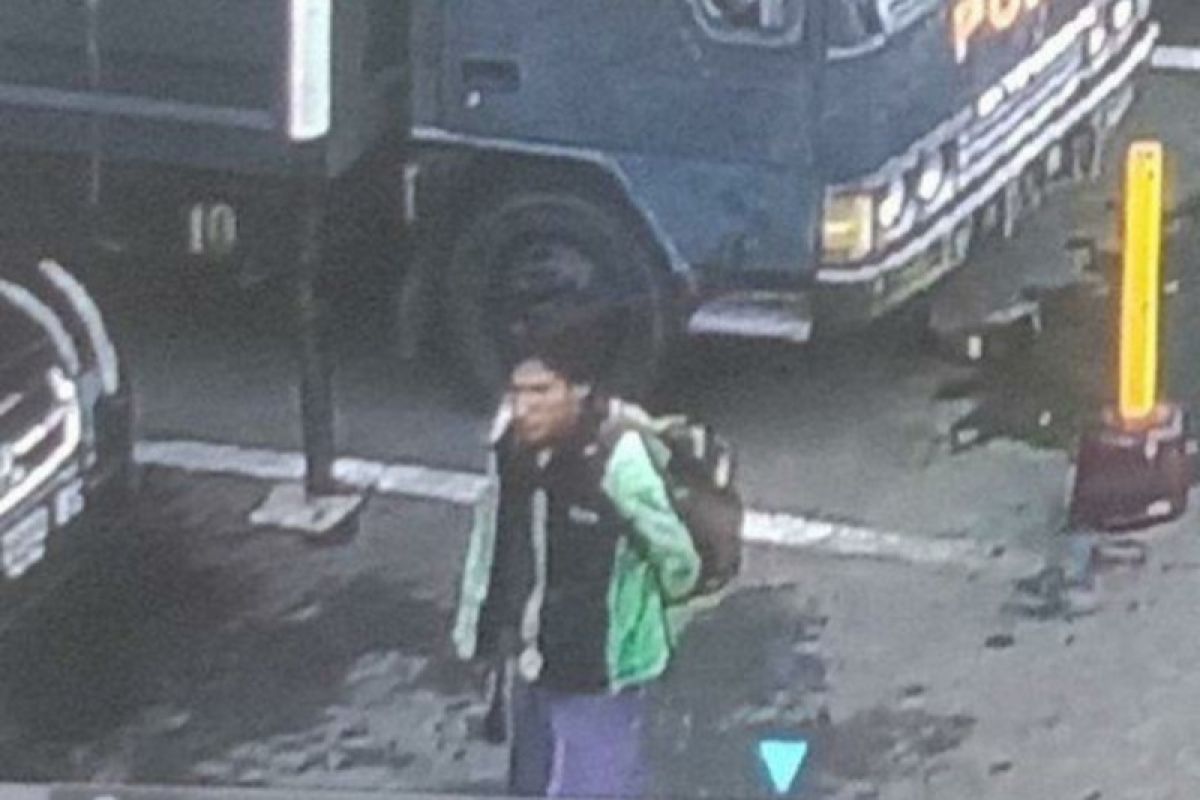 Pelaku bom bunuh diri di Polrestabes Medan mantan pengemudi Grab