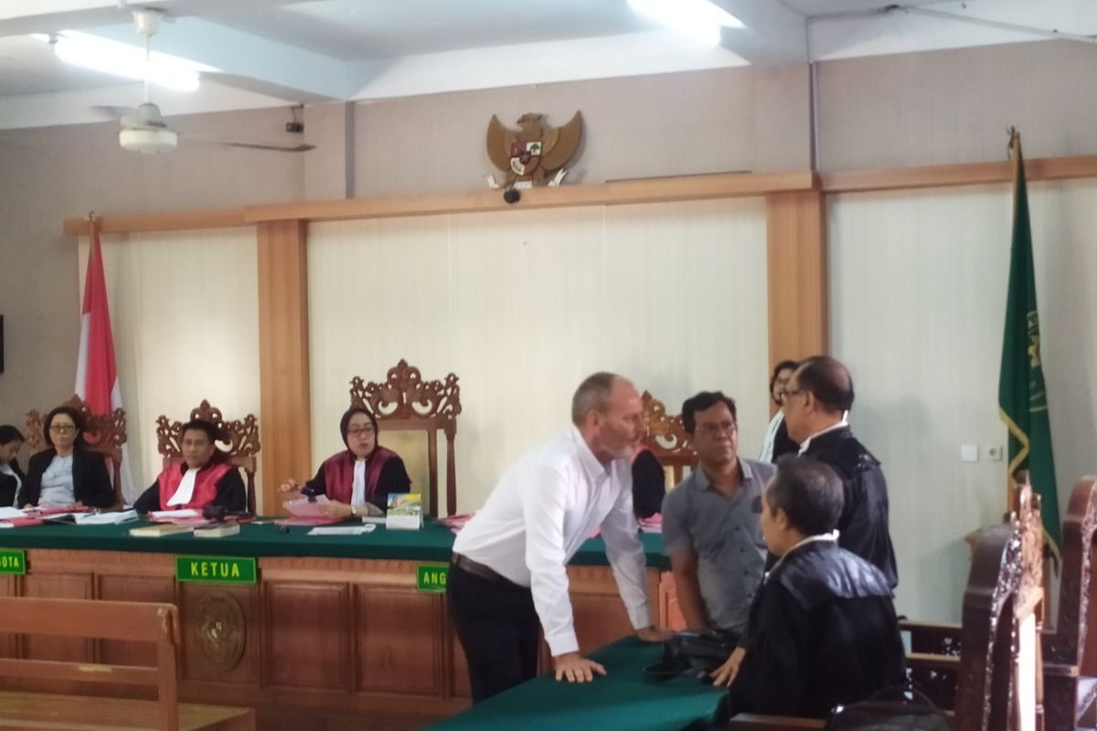 Dutchman gets 2 years jail for animal trading