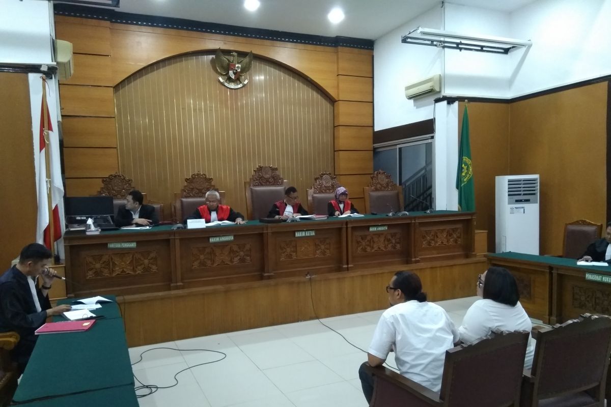 Nunung dan suaminya dituntut 1,5 tahun penjara