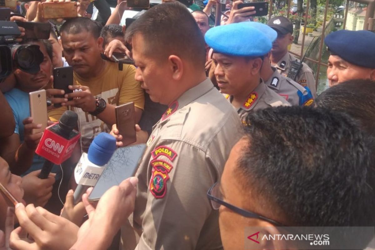 Sebelum masuk ke Polrestabes Medan, terduga bom bunuh diri sempat dicegat petugas