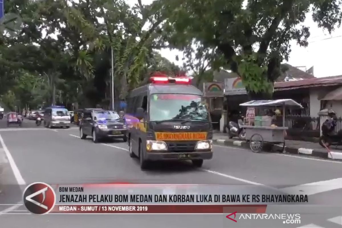 Jenazah pelaku bom Medan dan korban luka di bawa ke RS Bhayangkara (video)