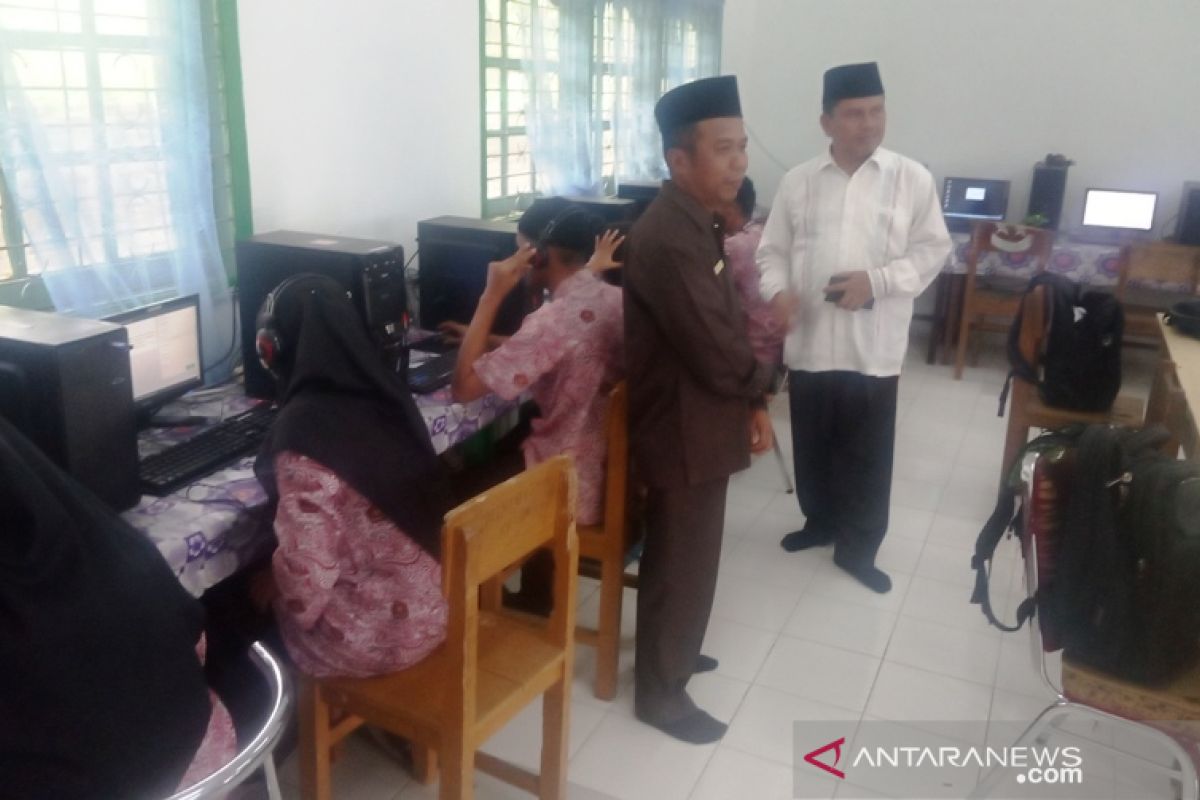 MAN 5 Agam adakan simulasi UNBK bagi ratusan siswa