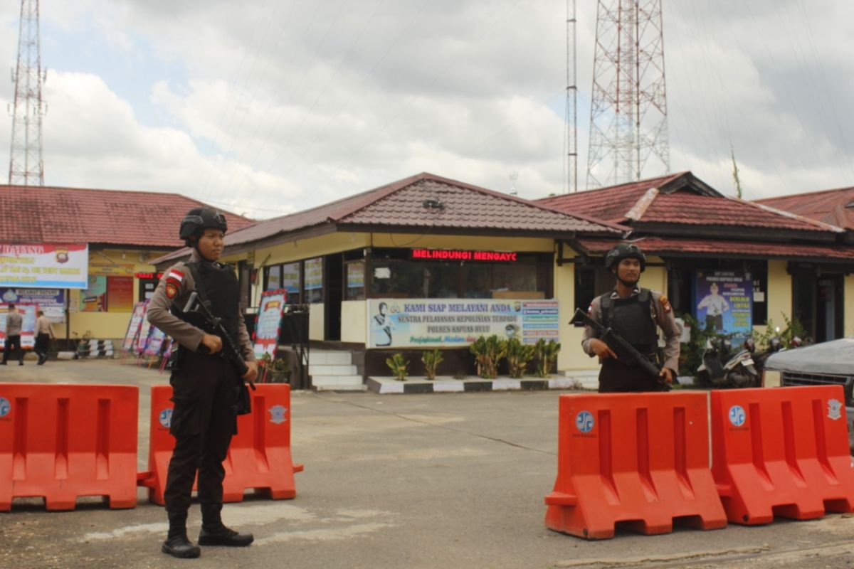 Petugas sempat cegat terduga bom bunuh diri Medan
