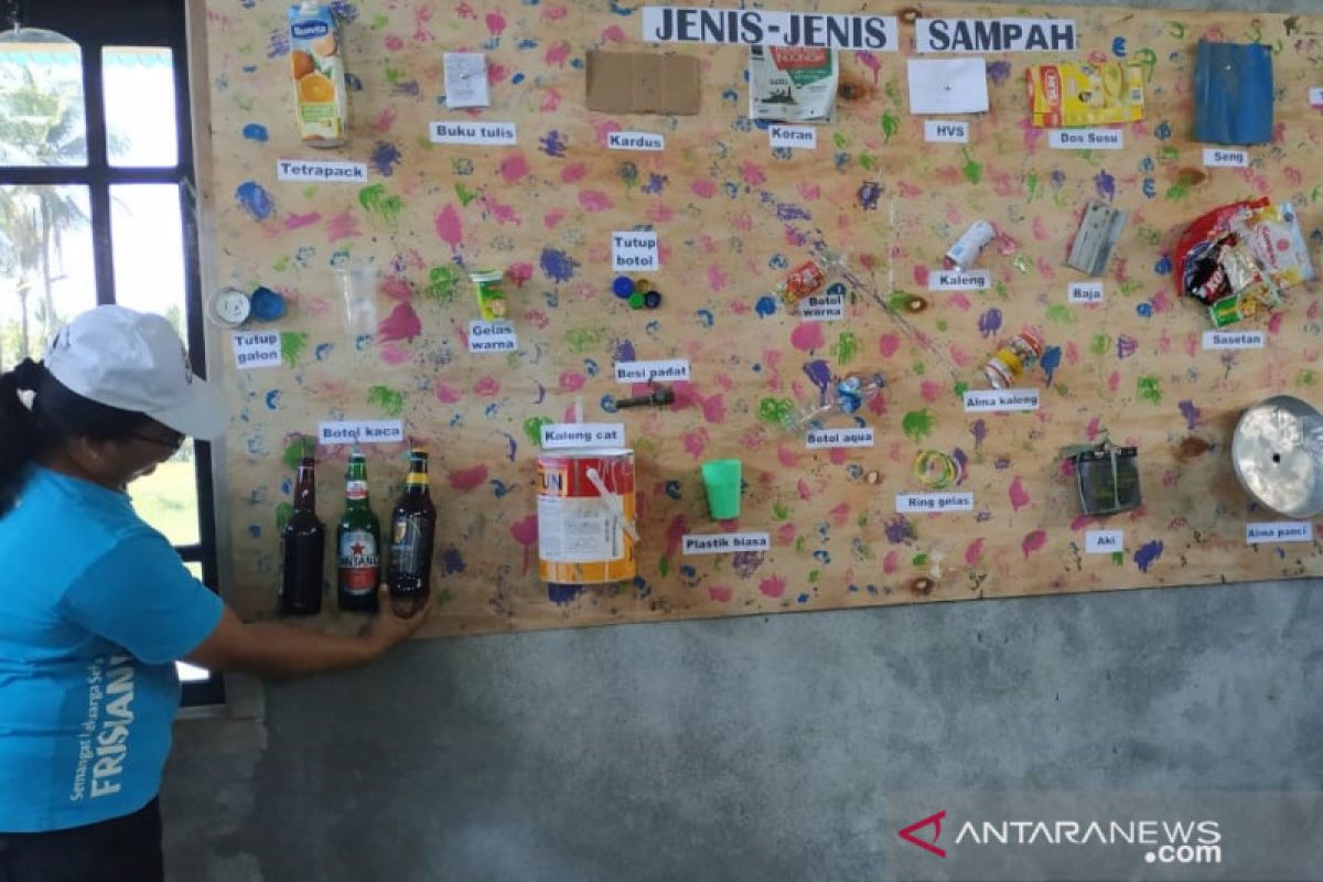 Program Pinasa dan perubahan perilaku masyarakat Banggai terhadap sampah