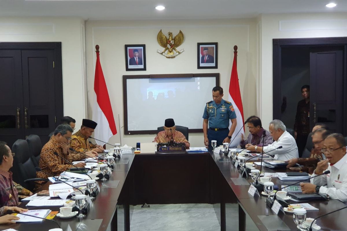 Wapres Ma'ruf Amin pimpin rapat rekonstruksi Palu dan Lombok