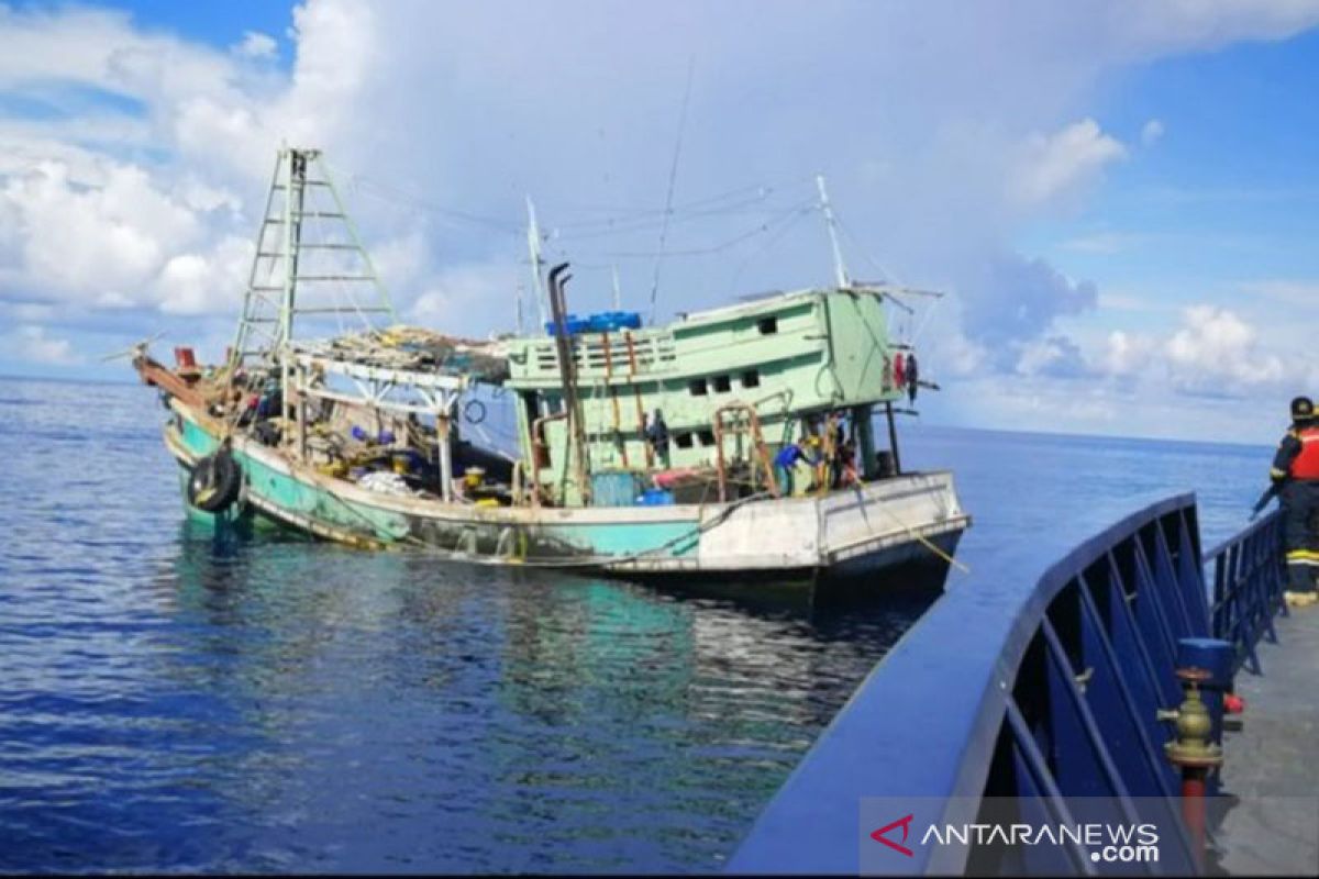 Luhut respon rencana Edhy Prabowo soal kapal ikan ilegal