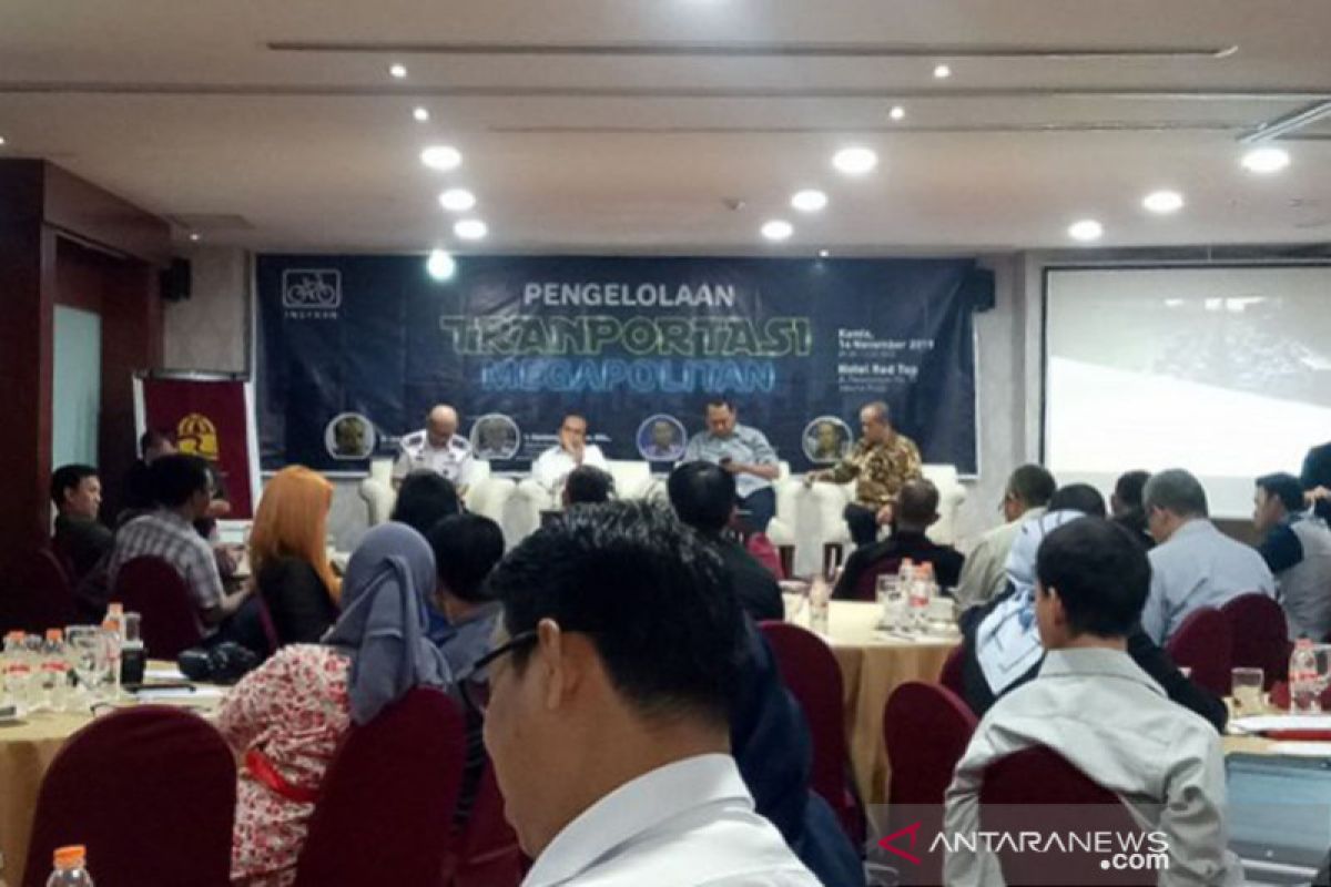 BPTJ sebut pengguna kendaraan umum di Jabodetabek baru 30 persen