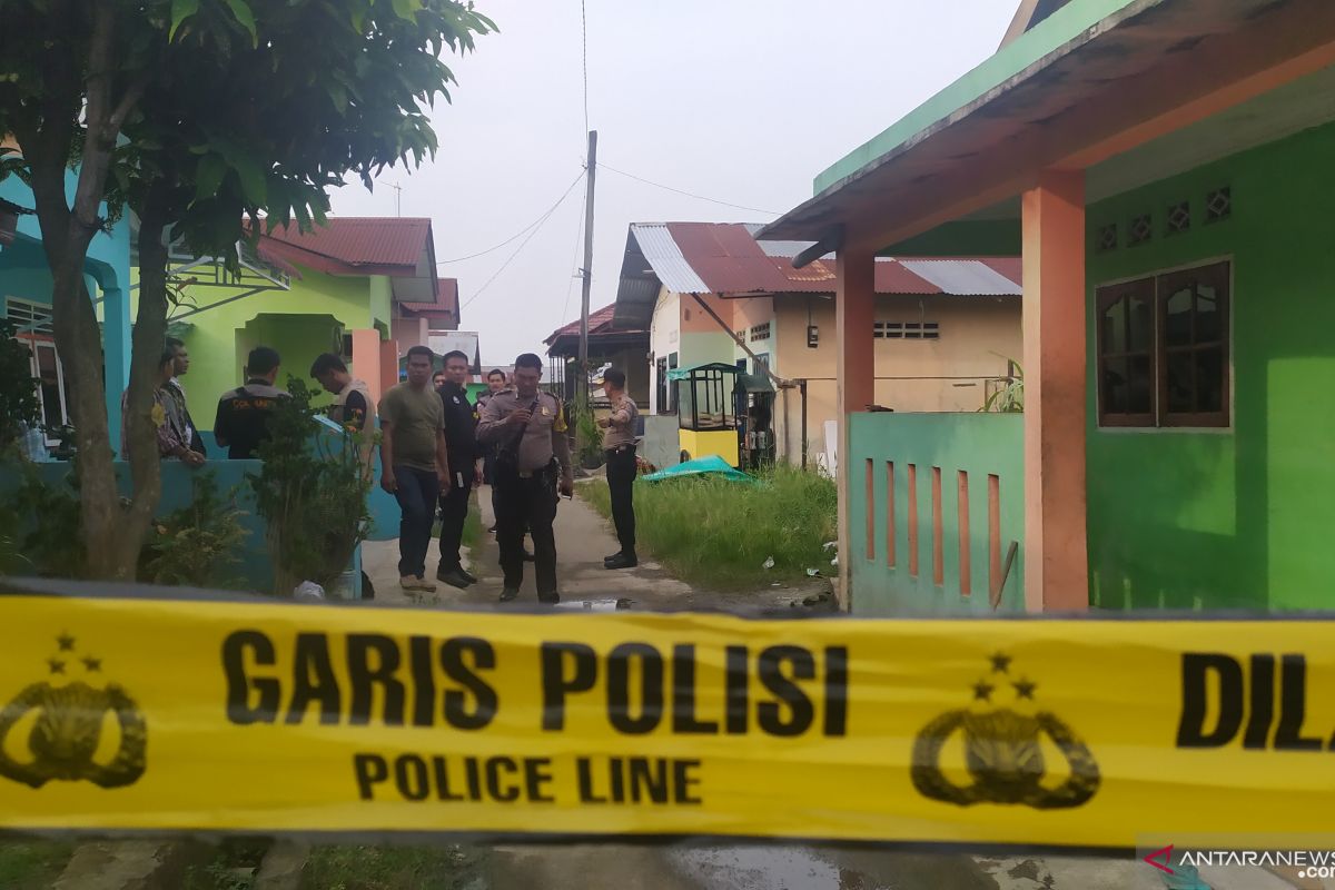 Terkait bom bunuh diri di Polrestabes Medan, polisi buru satu orang