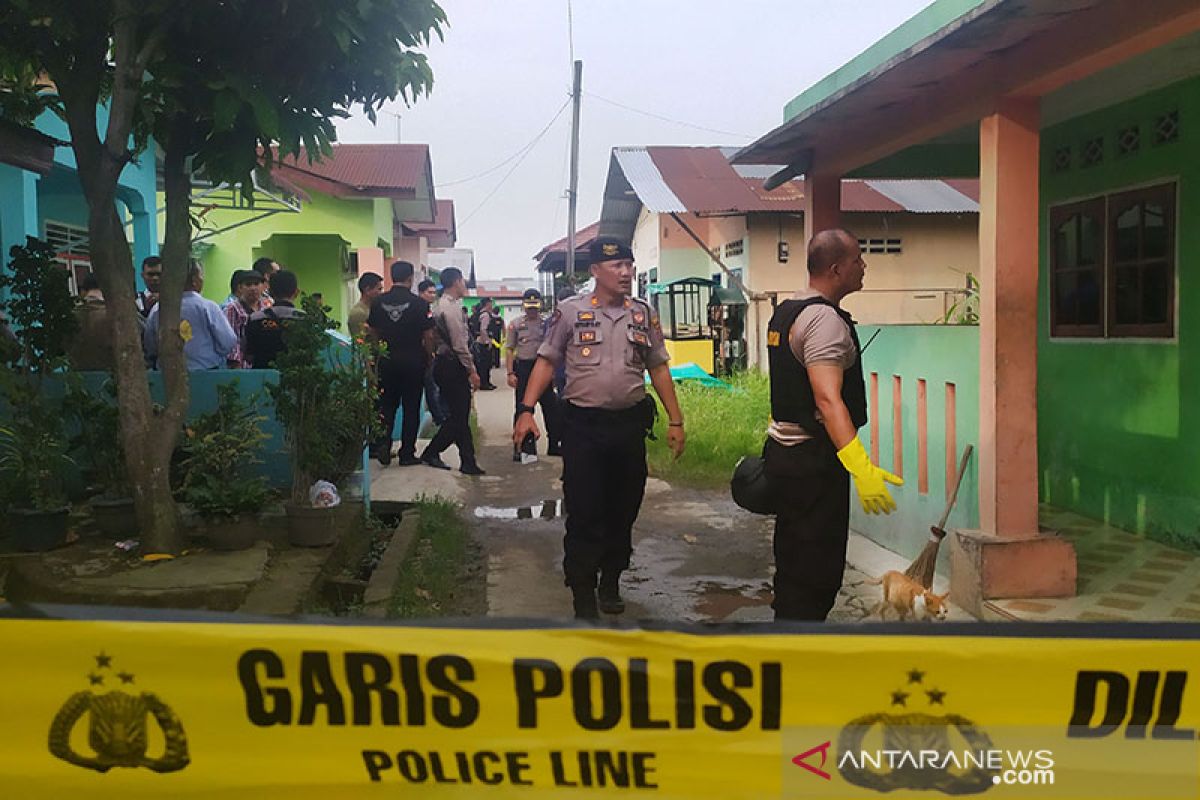 Polisi buru satu orang terkait bom bunuh diri di Polrestabes Medan