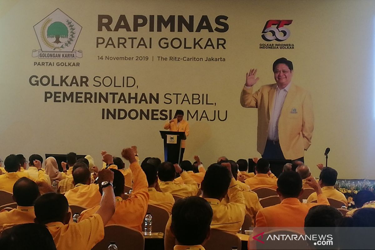 Ketum tak rangkap jabatan, Pengamat sebut Golkar lebih berkembang