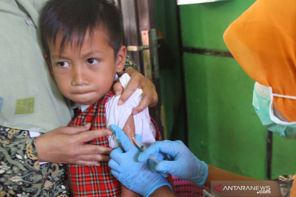 AMA lakukan screening dan imunisasi polio pada penumpang