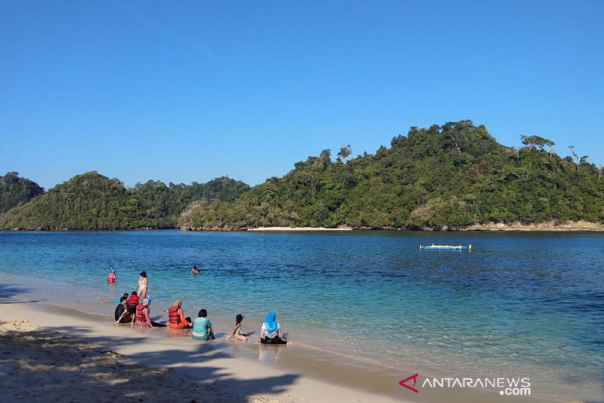 Pemkab Malang dorong pelaku usaha wisata tingkatkan pelayanan