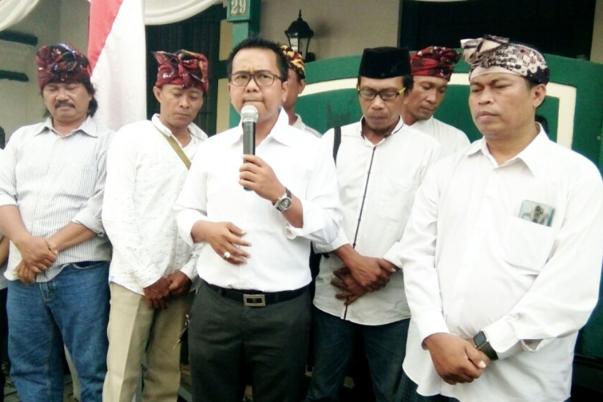 Cawali independen Sholeh gandeng Taufik Monyong maju Pilkada Surabaya 2020