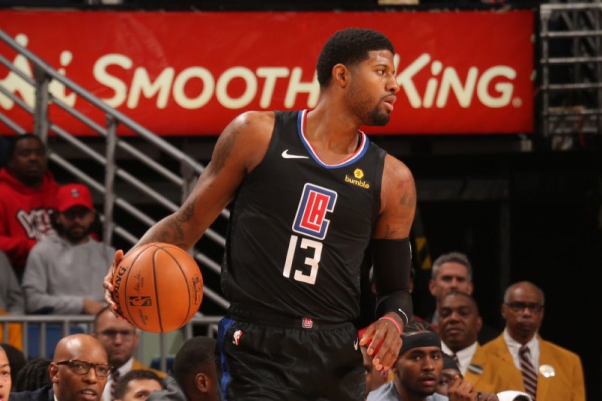 Pelicans rusak debut gemilang Paul George