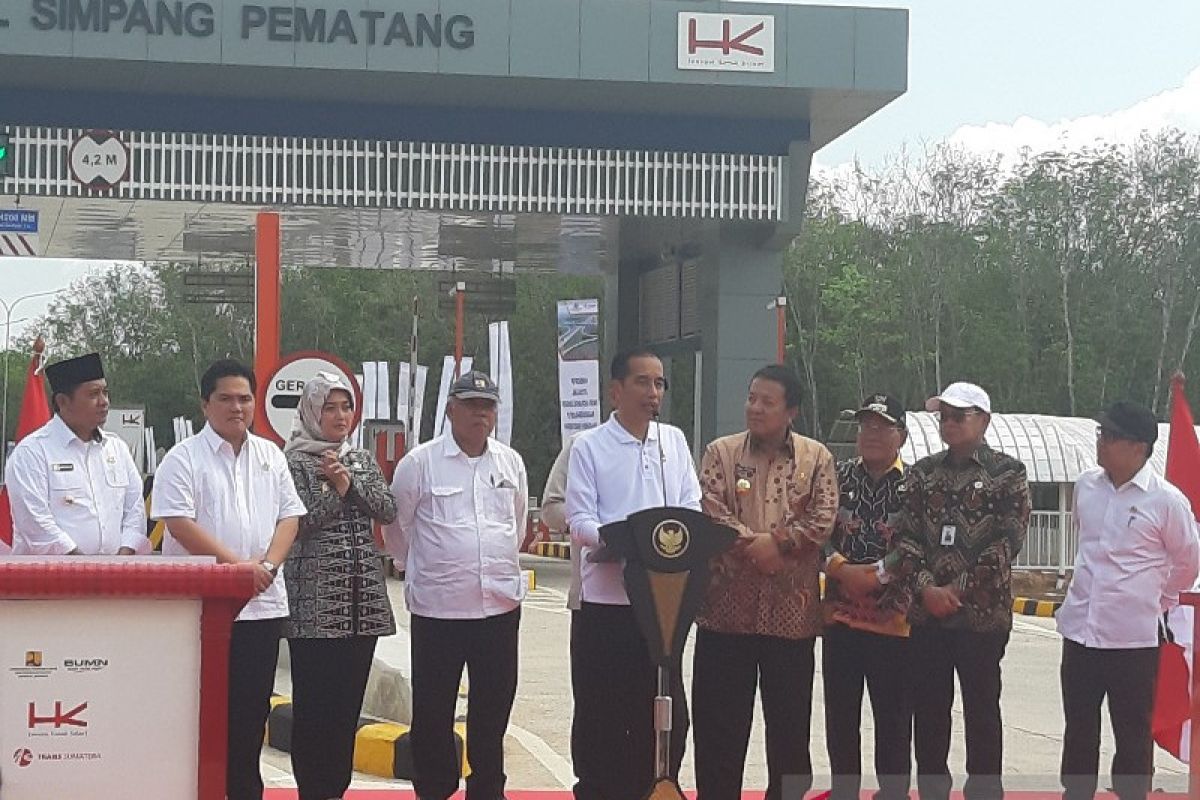 Menteri PUPR: Keberadaan tol di Sumatera dapat  tekan biaya logistik