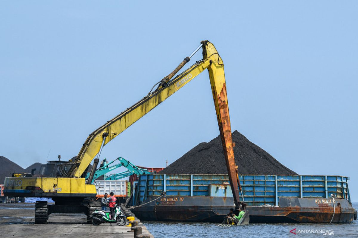 Harga batu bara 130,99 dolar AS per ton