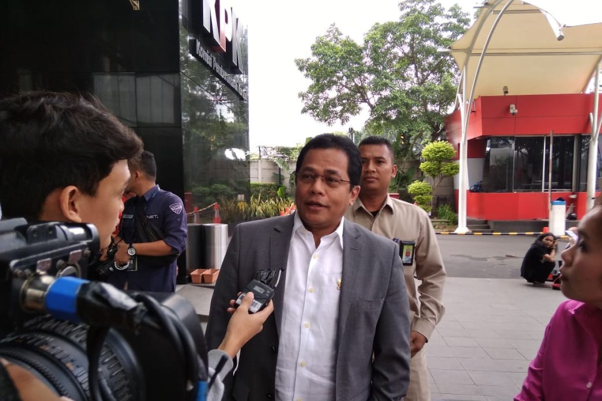 KPK panggil Sekjen DPR saksi kasus impor  bawang putih