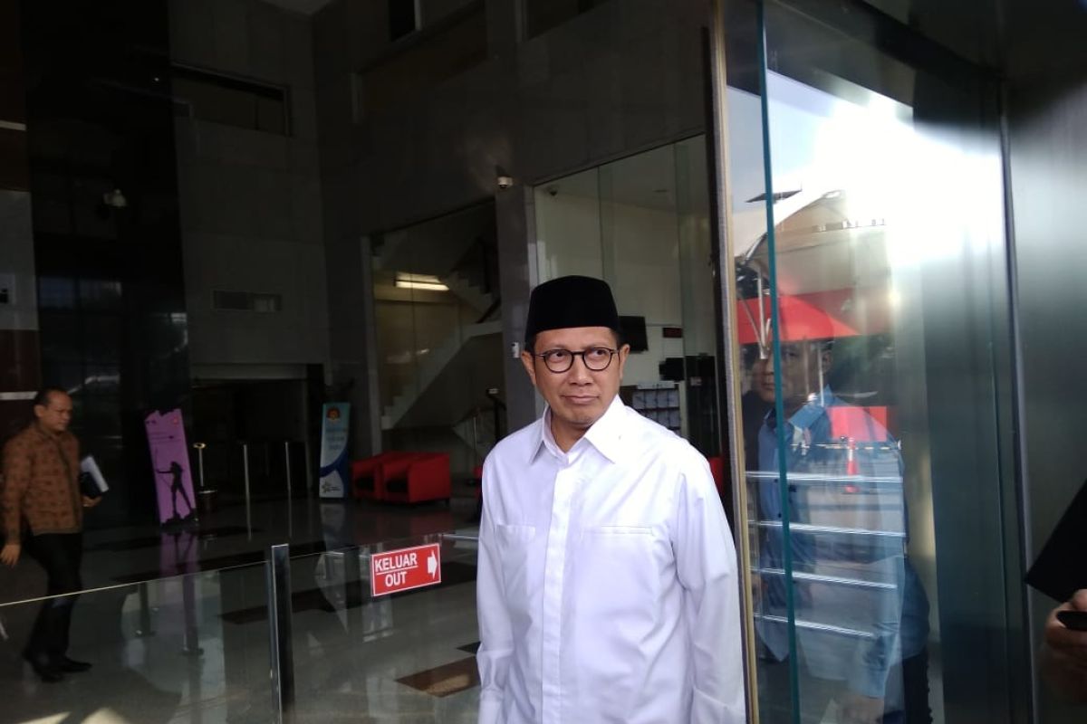 KPK mintai keterangan mantan Menteri Agama Lukman Hakim Saifuddin dalam proses penyelidikan