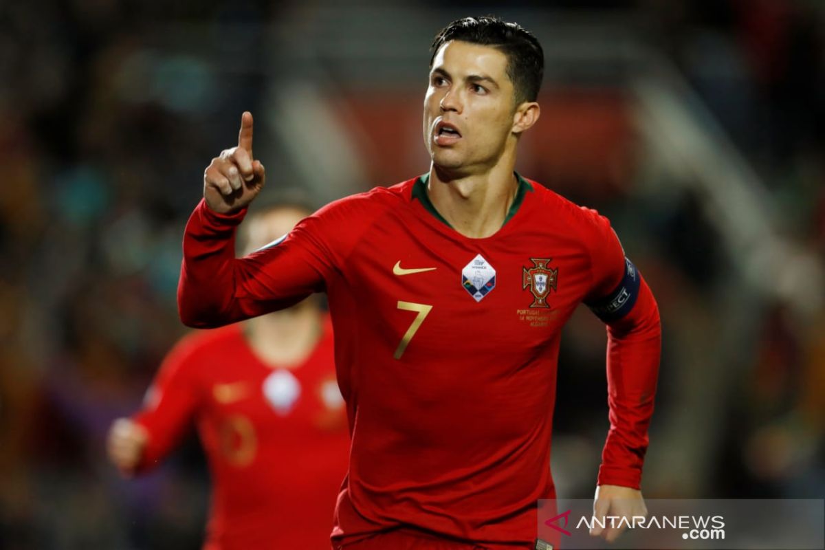Piala Eropa, Hattrick Ronaldo warnai pesta gol Portugal ketika jamu Lithuania