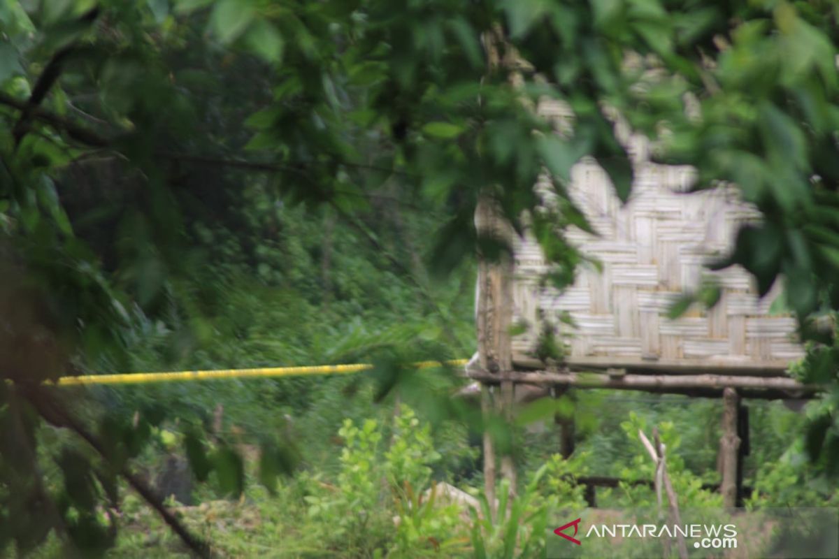 Polisi amankan dua teman pengajian terduga pelaku bom Medan