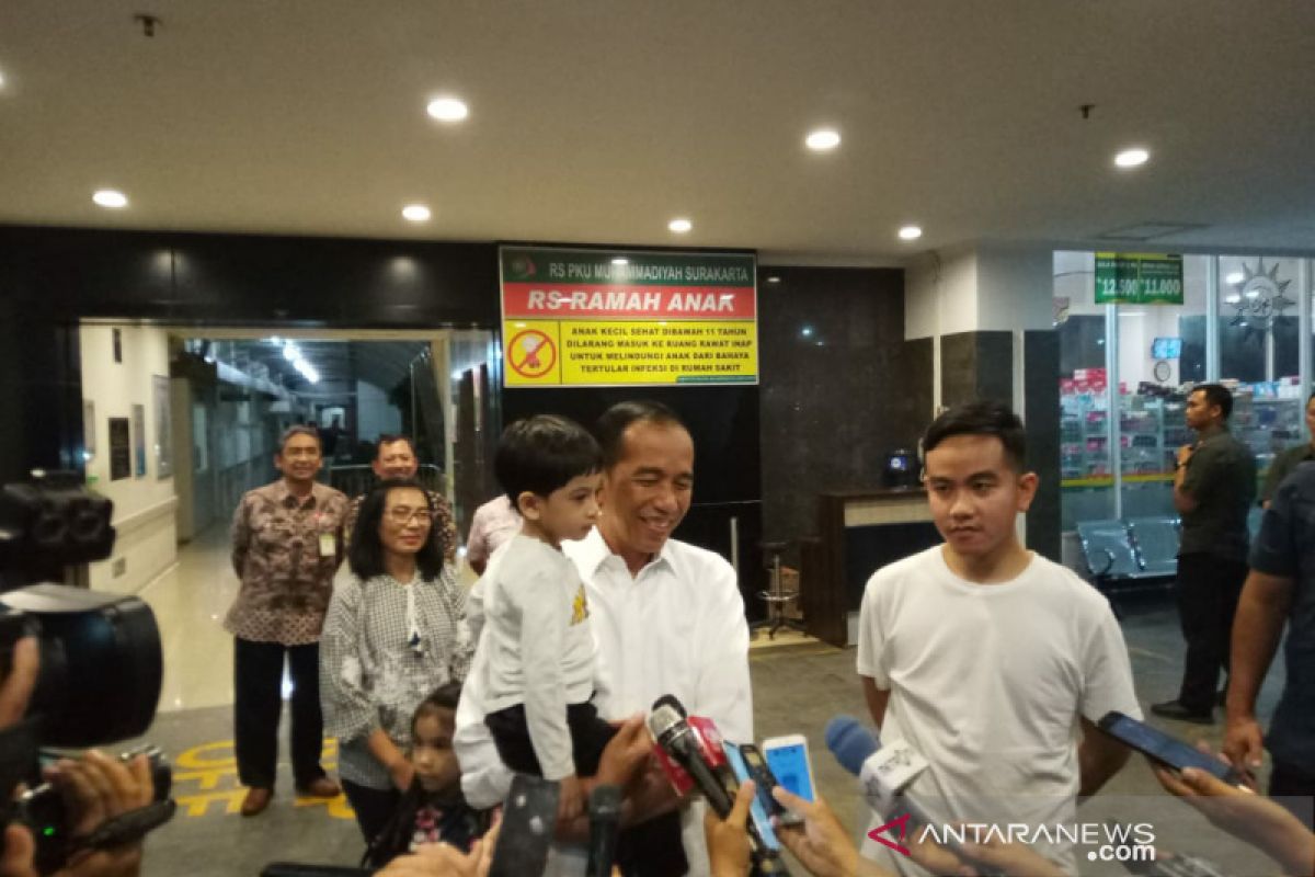 Ketua MPR tengok cucu ketiga Presiden Jokowi